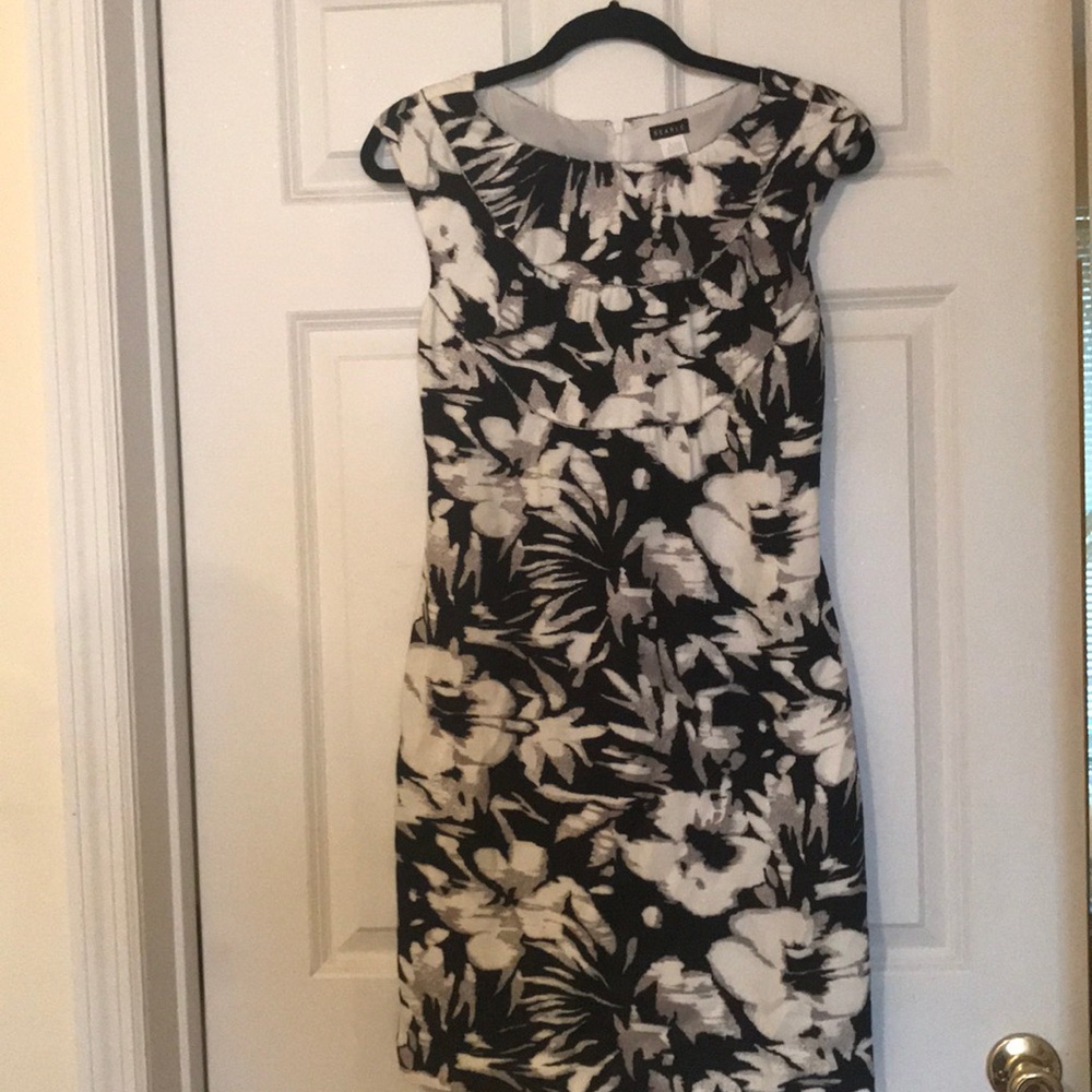 Searle summer dress in black/white/silver NWOT